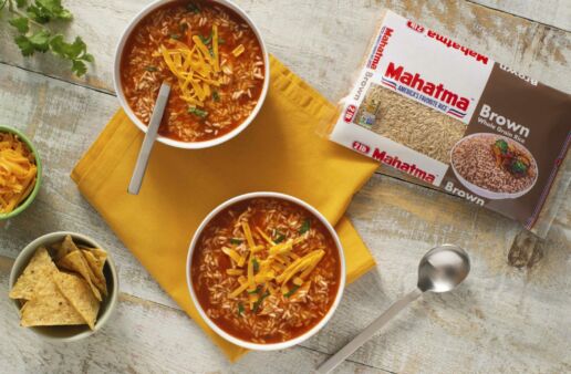 enchilada-soup-with-chicken-and-brown-rice