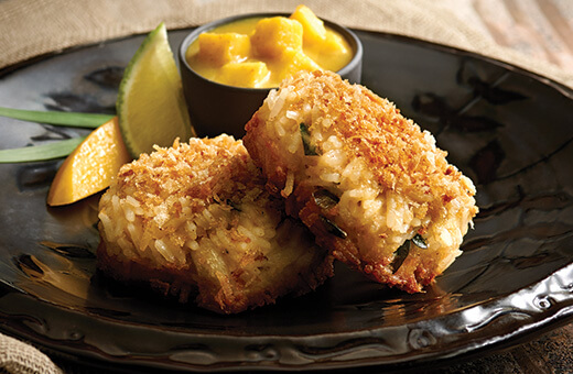 Tortitas de cangrejo con salsa de mango al curry