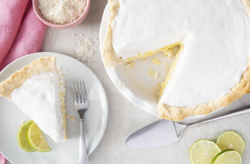 Key-lime-and-rice-pudding-pie-with-white-rice