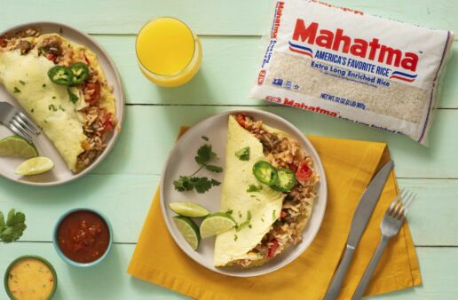 Stuffed-omelet-with-mexican-rice-and-chorizo
