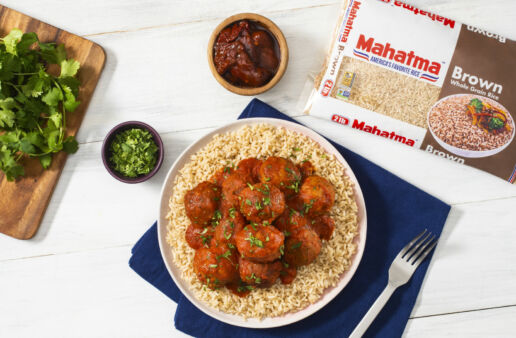 tuna-meatballs-with-chipotle-sauce-served-over-brown-rice