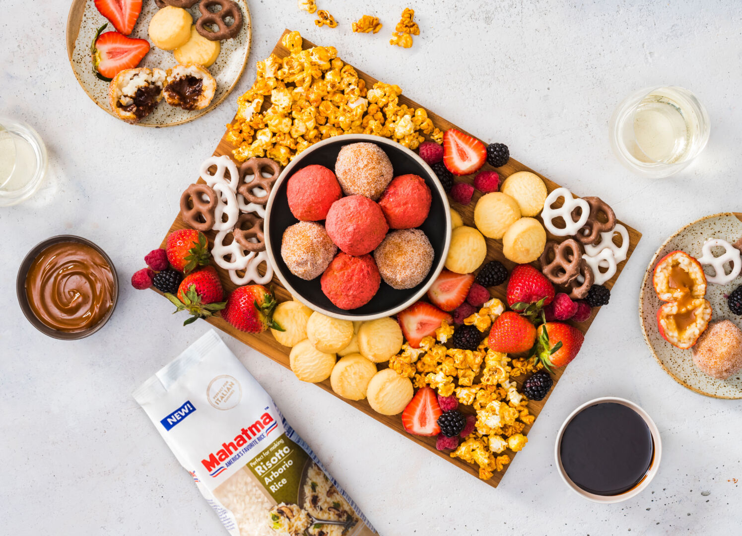 Tabla dulce de postres con arancinis