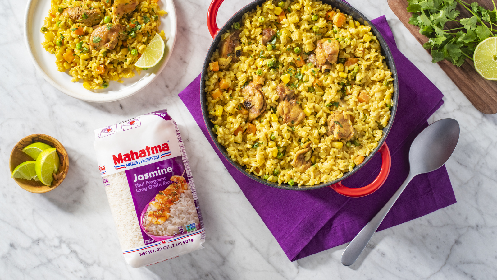 Arroz con pollo al estilo peruano